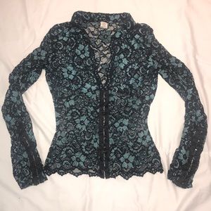 Stretch lace shirt hook n eye front and sleeve